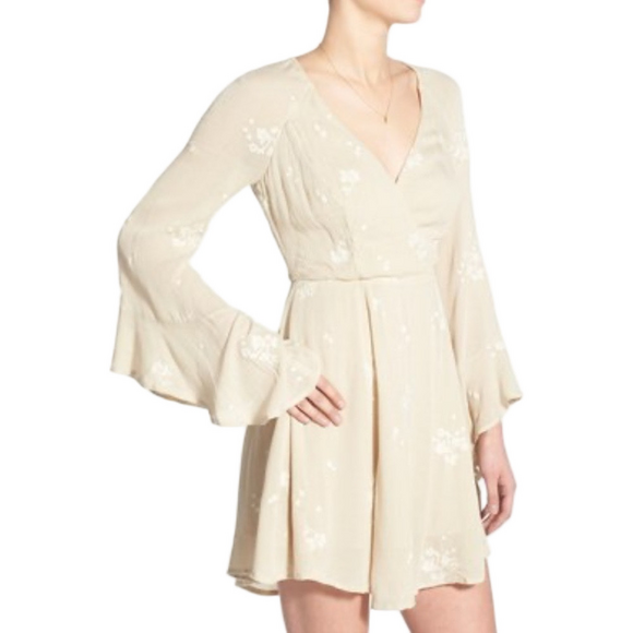 Free People Dresses & Skirts - 🎬Free People Cream Floral size10 GUC jasmine embroidered flare dress…